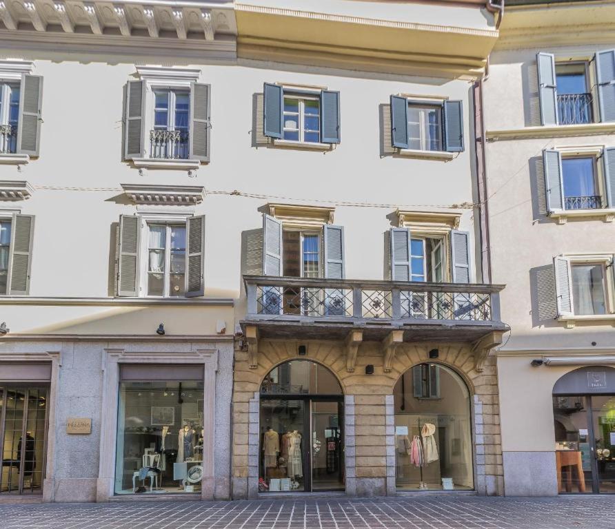 Thea - Centro Storico Bed & Breakfast Monza Eksteriør bilde