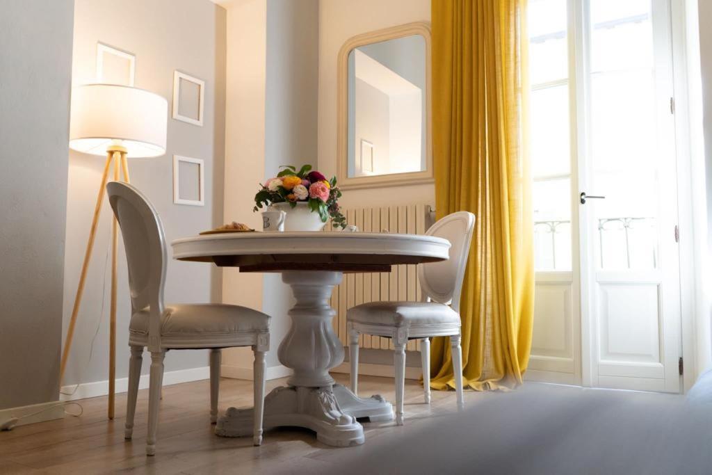 Thea - Centro Storico Bed & Breakfast Monza Eksteriør bilde